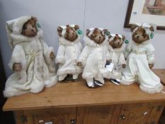 5 winter themed Bearington teddy bears including Dorothy Bearington, Grandfather Frost,