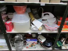 2 shelves of kitchen ware