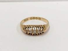 A 22 ct gold ring set diamonds,