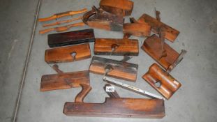 Approximately 16 items of wooden carpentry planes,