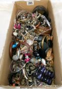 A quantity of costume jewellery