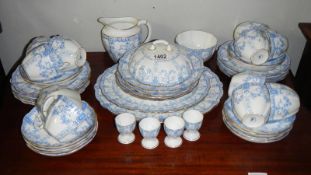 Over 40 pieces of Royal Crown Derby tea and dinner ware a/f