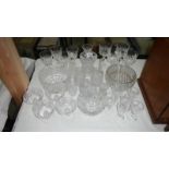 A large quantity (30 pieces) of crystal glassware including Echt Bleikristall