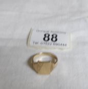 A 9ct gold signet ring, 6 grams,