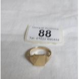 A 9ct gold signet ring, 6 grams,