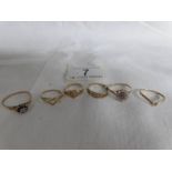 6 9ct gold rings,