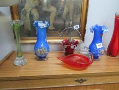 6 items of coloured glass