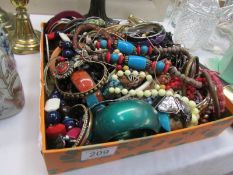 A mixed lot of costume jewellery