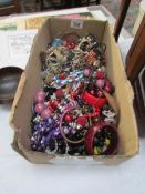 A quantity of costume jewellery