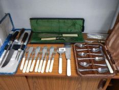 A quantity of cased & loose cutlery