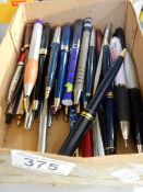 A large quantity of pens including Parker