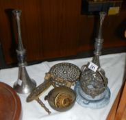 A quantity of metalware including tea light,