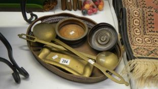 A quantity of brass and metalware including tray,