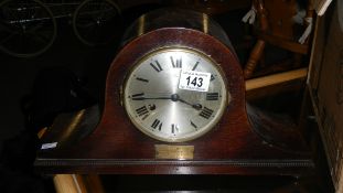 A mantel clock