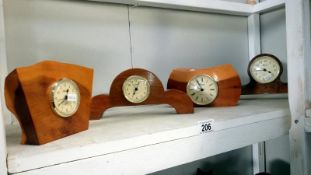 A quantity of mantle clocks