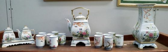 18 pieces of oriental china including teapot etc