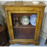 19thC Walnut Pier Cabinet, inlaid with satinwood floral inlay, on shaped feet, 1 shelf, brass