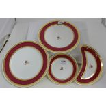 Minton Porcelain Dinner Service, 33 pieces, including dinner plates, side plates, vegetable