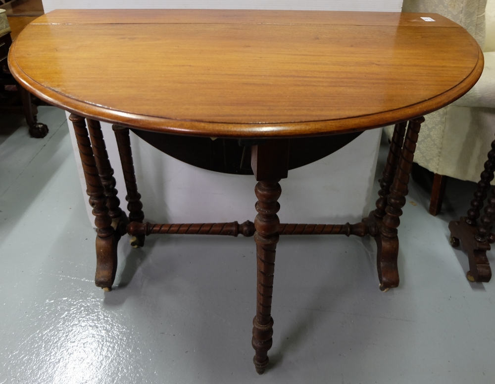 Victorian Mahogany Drop Leaf Sutherland Table, with oval ends, on rope-shaped legs and stretcher,