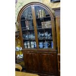 Mid-20thC Mahogany Bookcase, the domed two-door top with glazing bars, enclosing 3 mahogany shelves,