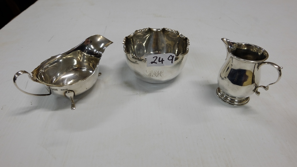 3 pieces Sheffield Silver – 1916 Bowl, 1937 sauce boat & 1947 cream jug (3)