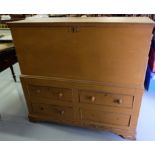 Antique pine Blanket Chest, the hinged lid enclosing the upper compartment, over 4 lower drawers, on