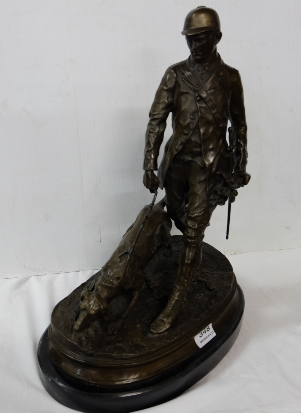 French Bronze Study of Hunter with Hunting Dog, signed, after "Mene", on an oval black marble - Image 2 of 3