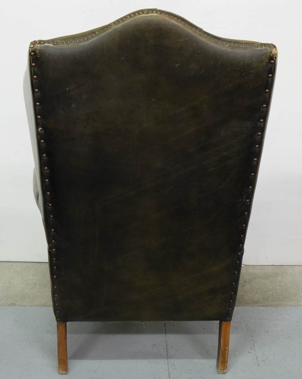 Green Leather Covered Wingback Armchair, with buttoned back and loose cushioned seat, on Queen Ann - Image 3 of 3