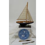 Small model of a clipper, Copeland plate, shoe horn and bone butter knife (4)