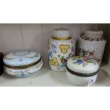 2 glazed porcelain trinket dishes with hinged lids and two similar ginger jars with lids (4)