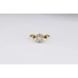 Ladies diamond cluster set in a 18ct gold ring, marked 18ct with makers marks, approx 3.8g, size M