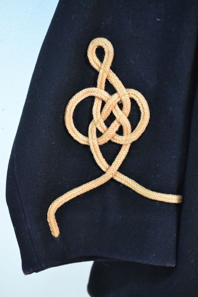 Choice and rare Australian Artillery bandsman’s uniform consisting of; i) dark blue tunic complete - Bild 3 aus 5