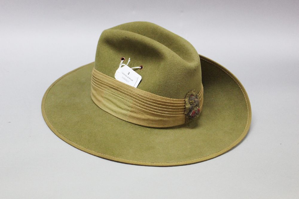 Choice Australian military WWII / WW2 era slouch hat by Hatcraft Pty. Ltd. Dated 1942, complete with - Bild 3 aus 5