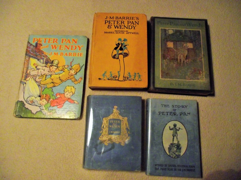 5 X Various Editions of Peter Pan. - Children's Illustrated. - Peter Pan and Wendy by J.M.