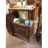 Victorian inlaid walnut music cabinet. (105 cm H x 66 cm W x 41 cm D).