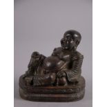 Antica scultura in bronzo raff. ''BUDDHA''. Cina. Mis. Lung. cm. 8.5 Alt. cm. 8.5 ca.