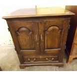 OAK 18TH CENTURY STYLE CUPBOARD WITH FIELDED PANEL DOORS