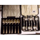 CASED SET OF SILVER TEASPOONS AND CASE OF SHEFFIELD SILVER TEA SPOONS