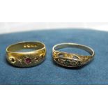 18CT GOLD AND STONE SET RING, VICTORIAN 9CT GOLD STONE SET RING 4.