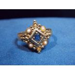 18CT SAPPHIRE AND SEED PEARL LOZENGE RING 3.