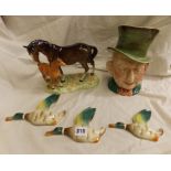 BESWICK HORSE AND FOAL GROUP,