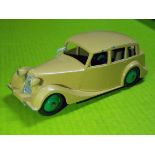 DINKY TOYS - TRIUMPH YELLOW,