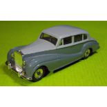 DINKY TOYS - ROLLS-ROYCE SILVER WRAITH