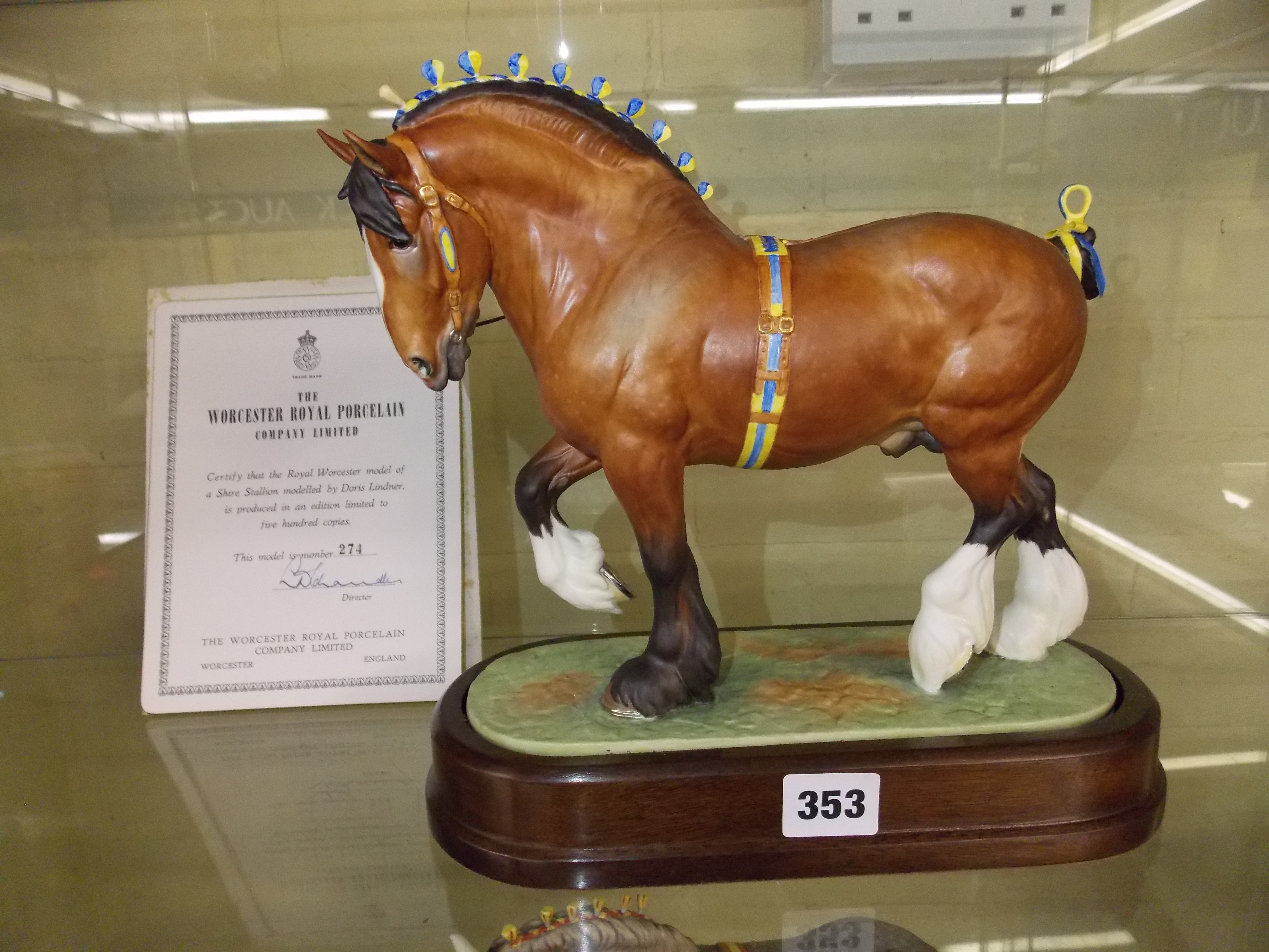 ROYAL WORCESTER MODEL SHIRE STALLION BY DORIS LINDNER NUM 274/500