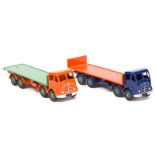 2 Dinky Supertoys Foden flatbed trucks. A flat truck (502/902), a 2nd type FG in orange with mid