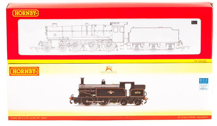 2 Hornby Railways Locomotives. A BR County class 4-6-0 tender locomotive County of Devon 1005 (