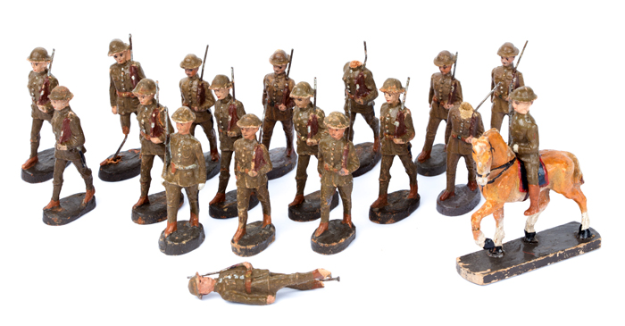 14 Elastolin British Infantry in tin helmets. Marching at the slope and mounted Officer with