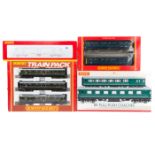 4 Hornby Railways items. A GWR diesel railcar No.34 (R2876) in chocolate and cream Express Parcels