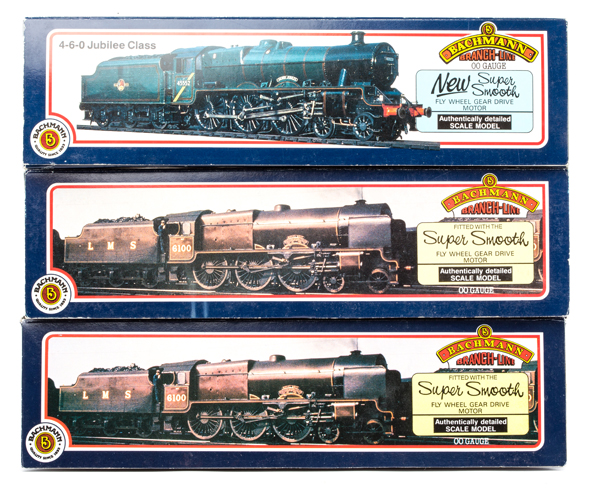 3 Bachmann OO LMS 4-6-0 tender locomotives. 2 Royal Scot class, The Cheshire Regiment 6134 (31-