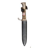 A Third Reich Hitler Youth presentation dagger, oak leaf engraved hilt with staghorn grips, inset HJ